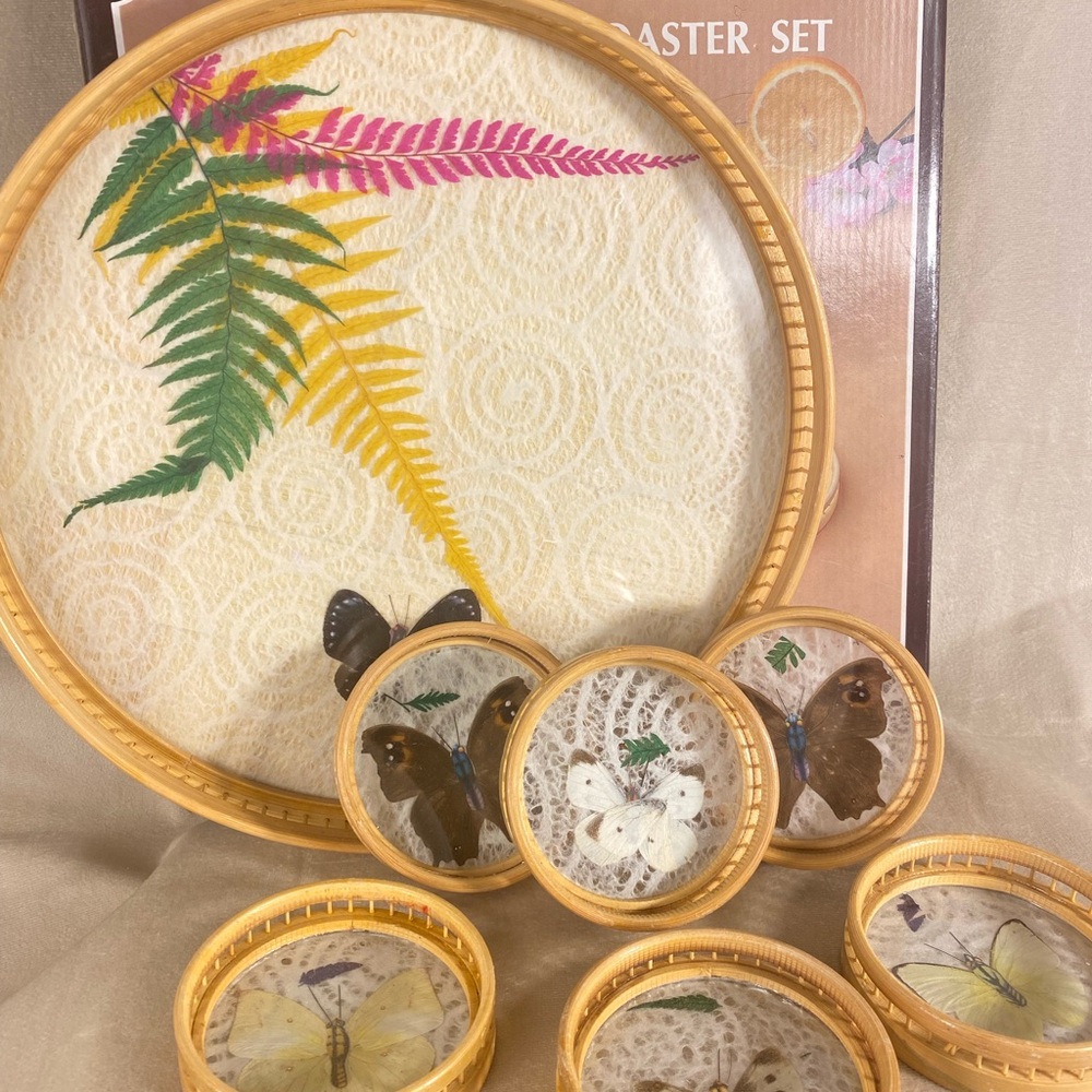 🦋 70s VTG 7 Piece Bamboo Coaster Set with Butterfly & Preseed Flower Design 🦋